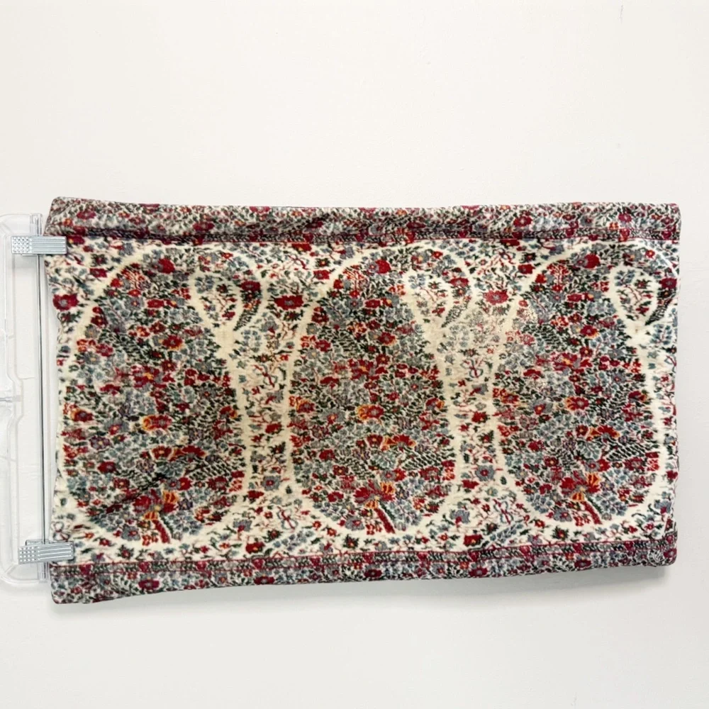 POTTERY BARN Red Multi Velveteen PENDON Paisley Lumbar Pillow Cover 16” X 26”